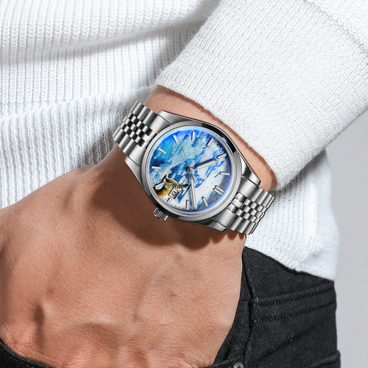 AD2042 — 39mm Automatic Glacier Polar Bear Dial