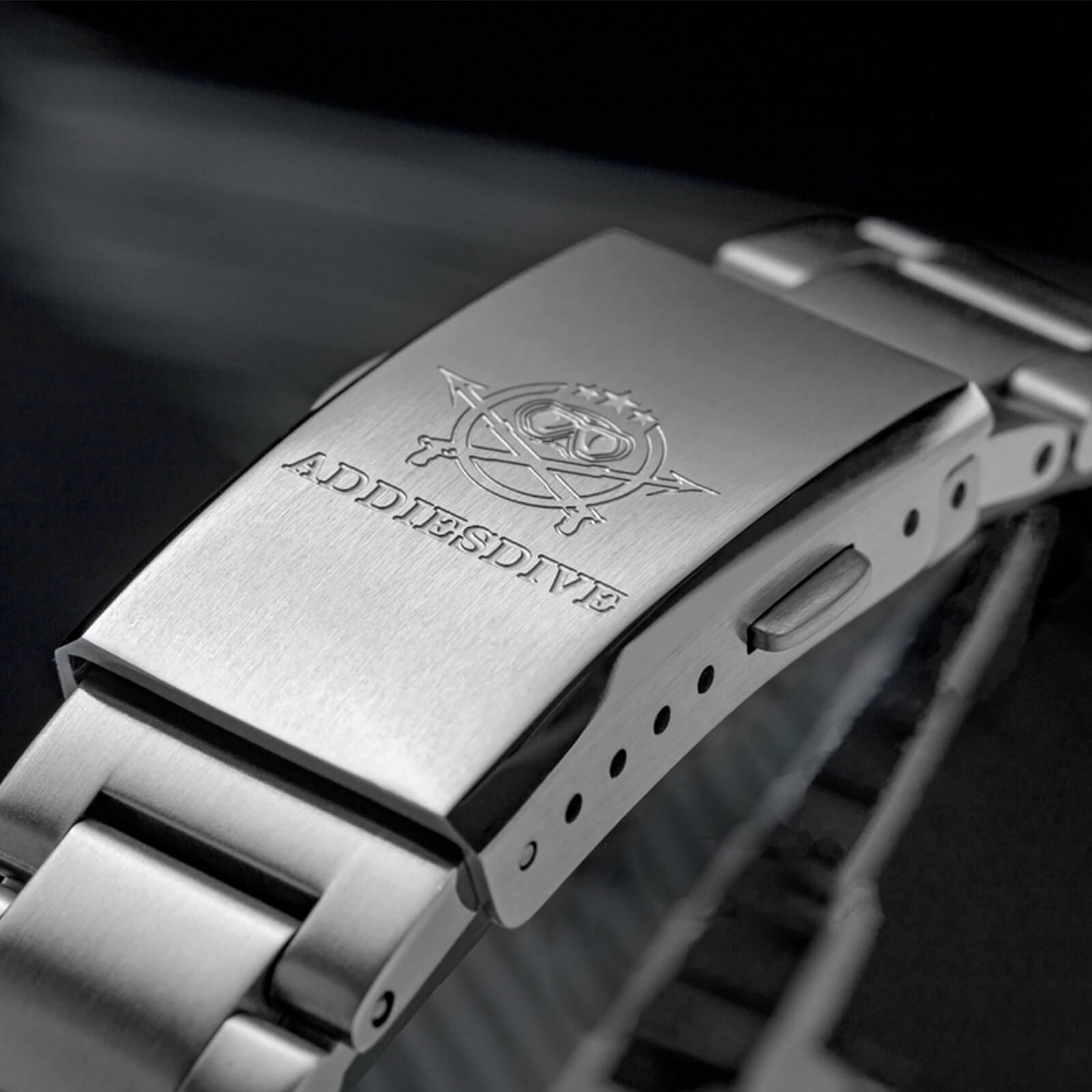 AD2091 39mm Luxury