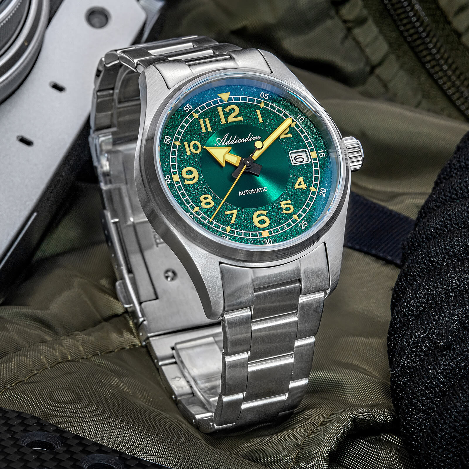 AD2055 — 39mm Automatic Explorer Retro Mechanical