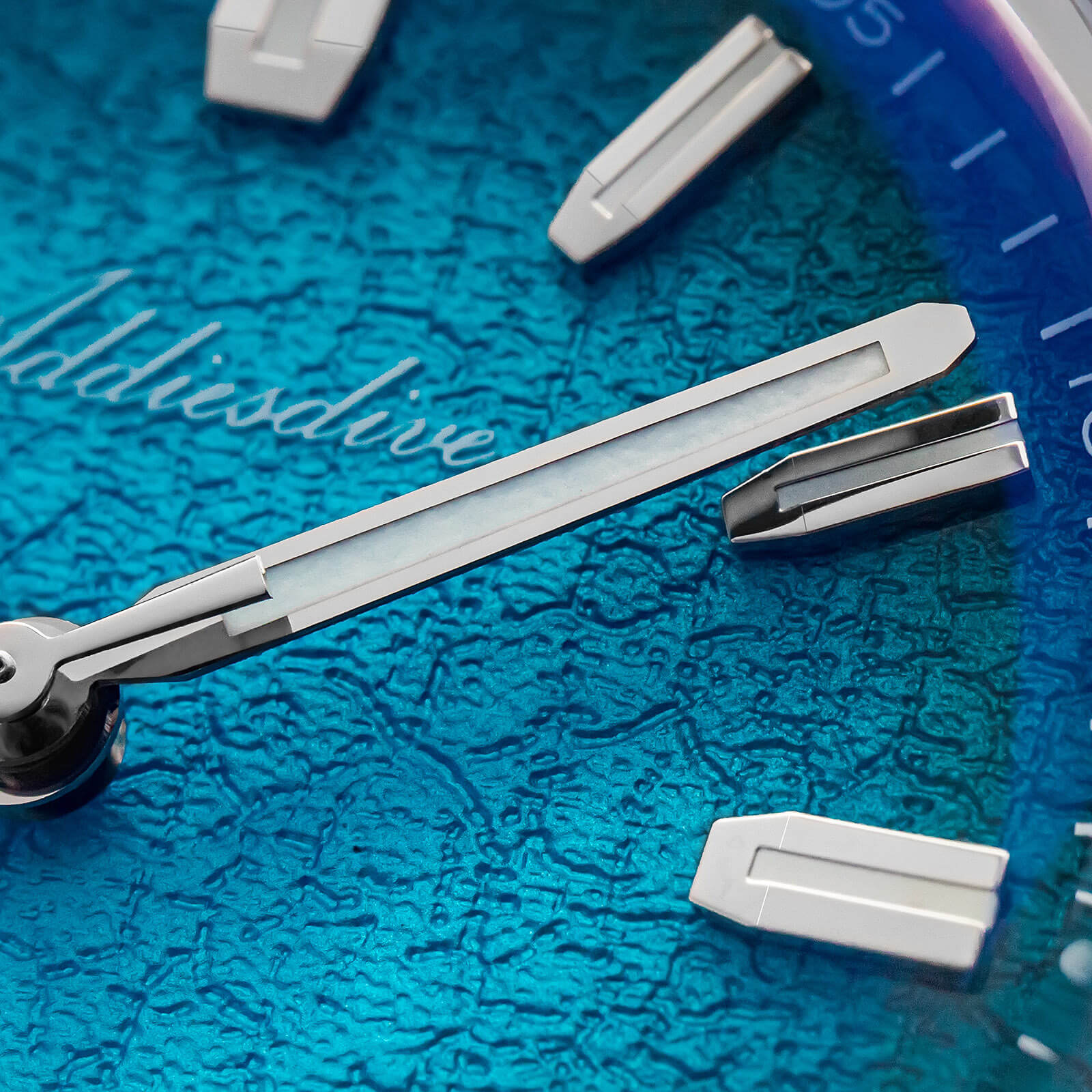AD2091 39mm Luxury